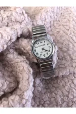 Goldon Vintage Style Spring-Loaded Women's Watch - Silver Tone Design