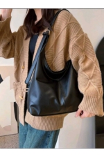 Hapbuy Black Faux Leather Shoulder Bag - Soft Textured Women's Everyday Handbag - Image 2