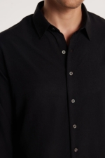 Tudors Men's Black Oversized Linen-Textured Relaxed Fit Long Sleeve Shirt - Image 4
