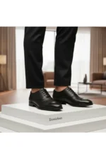 Black Textured Leather Classic Shoes - Image 3