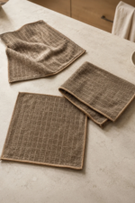 Brown Microfiber Kitchen Cleaning Cloths 40x40 cm Stain Resistant Odor Free 3-Pack - Image 2