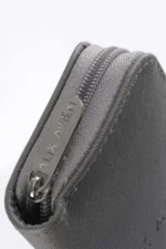Compact Travel Makeup Brush Set with Pouch - 10 Professional Applicators - Image 4