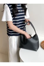 Misel Vintage Double Zipper Hand Arm and Shoulder Bag Black - Image 2