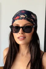 Unisex Black Sunglasses 54 mm Lens Size - Image 2