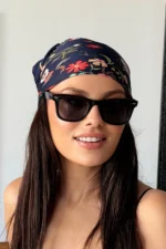 Unisex Black Sunglasses 54 mm Lens Size - Image 3