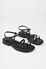 Women's Black Ring Detail Criss-Cross Toe Post Sandals