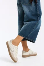 Women's Retro Design White Casual Sneakers