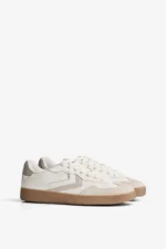 Women's Retro Design White Casual Sneakers - Image 2